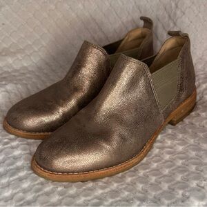 Clarks Metallic Leather Chelsea Ankle Boots Slip On Bronze Pewter 6M Women’s